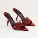 DONNA HEELS IN WINE