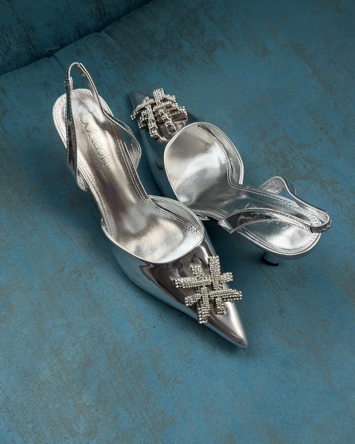 SUGAR HEELS IN SILVER