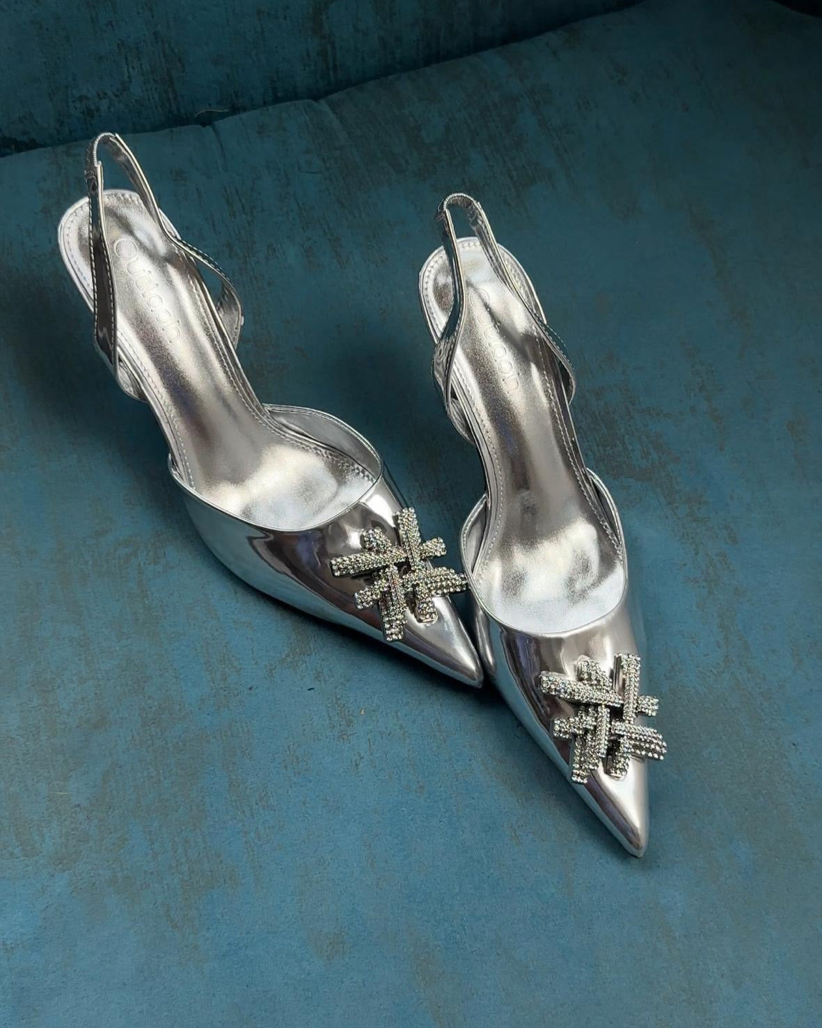 SUGAR HEELS IN SILVER