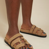 VONN SLIDES IN CARTON