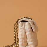 ZOYA FLAP BAG IN WHITE (SMALL)